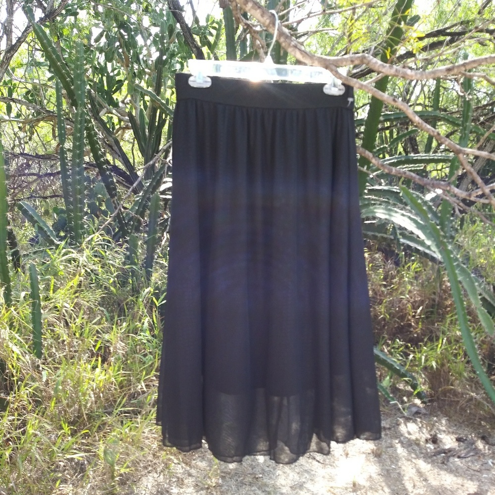 Nwot. Lola black skirt.